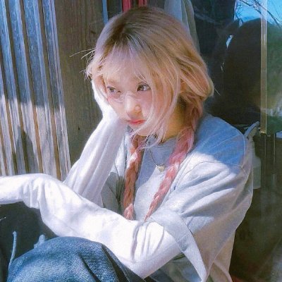 lameowna_'s profile picture. もう少し待って 너와 내게 향하게