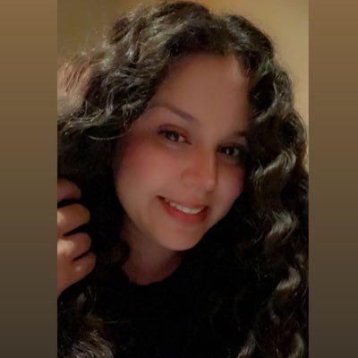 🍷Wine lover, romántica soñadora, detallista y vaga 🐾✈️ amo los tacos 🌮 (California-USA) 🐻. Bailar es soñar con los pies🎵🎶💃 ⚽️
