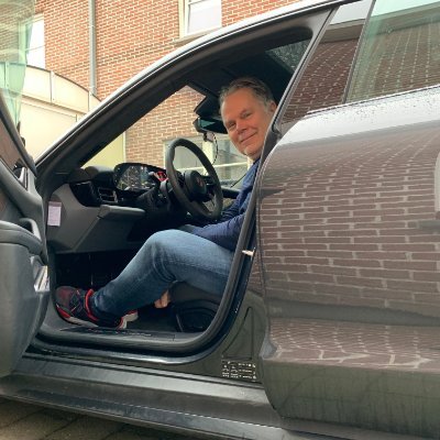 All-round IT specialist, interest in JAVA and crypto coins like Btc, Ltc and Eth. Porsche enthousiast. Taycan as daily drive and Cayman for track racing.