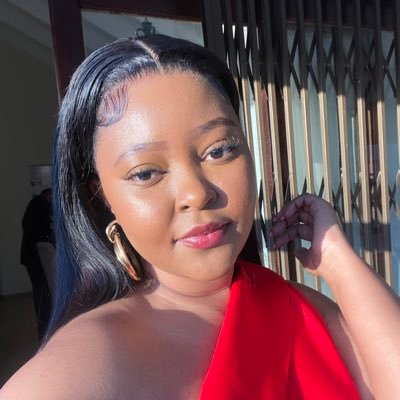TumieMahulex's profile picture. I'm a lazy perfectionist. Future Clin.psych 🧠🩷 in Banking 💜