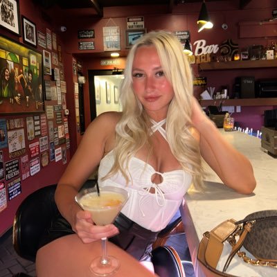 dilynndarling's profile picture. 