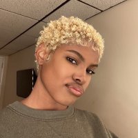 BonnieSimon007 (@b_simon007) 's Twitter Profile