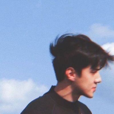 itsmevjen's profile picture. kalo stalking jangan lupa screenshot.