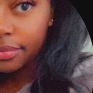 je ne demande ni argent ni photo ni identité ni rencontre. et grâce à ça je peux vraiment me sentir libre ici pour commenter. Hétérosexuelle, pas de nana svp