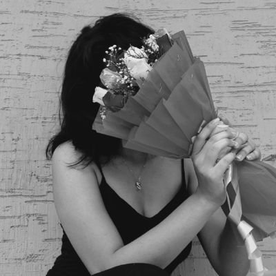 thesubhankari's profile picture. writer, thinker, reader, dreamer.