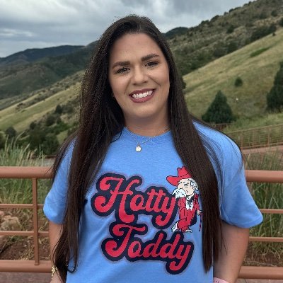 thatteachermsg's profile picture. M. Ed & Ed. S | Program Director | Instructional Coach | Teacher I Professional Development Coordinator | Tech Coach Resources & Materials Development 🍎👩🏻‍💻