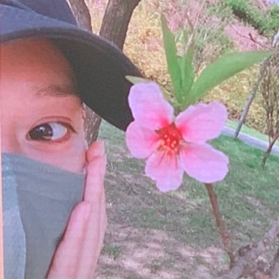 r63514054's profile picture. 99%i