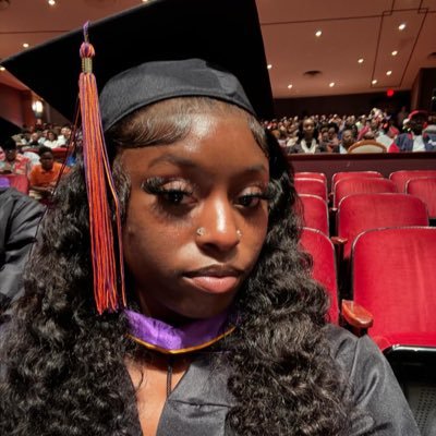 Jas the Hot Girl 💋 #25#25#25🎉 💓 poetry in motion 🧚🏾♀️🌸 EWU 🧡💜 narcissistic…?