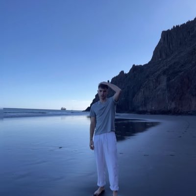 IvanAlcazar10's profile picture. 