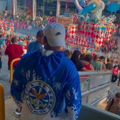 ddalvi_9's profile picture. “ Peace knows who knows the right time for things .”