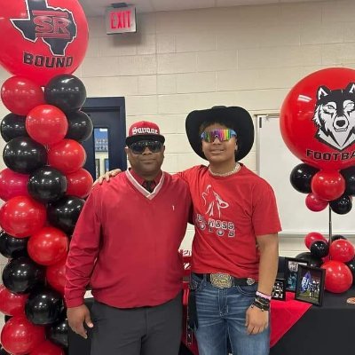 HonarRoll's profile picture. God, Family, Business