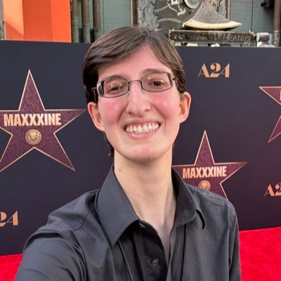 xe/he 🏳️⚧️ scary disabled person, horror enthusiast, artist, hobbyist film writer, production design hopeful