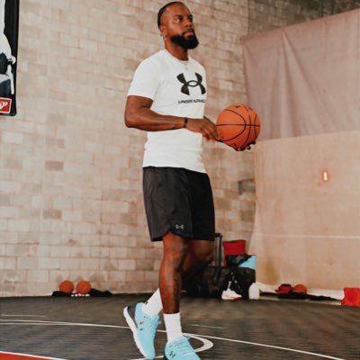 Player Development Coach | @teamcurry 16U Rise Coach | Pro Basketball Player | Charlotte NC