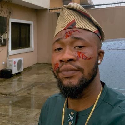 Move in silence everybody ain't proud of ya📌 Mom&Dad💔🕊️ Professional plumber 🚿🛁🚽🧰🛠️📏 Musician band 🎤 OLUWATOSIN! Chasing a dream itz a life style.