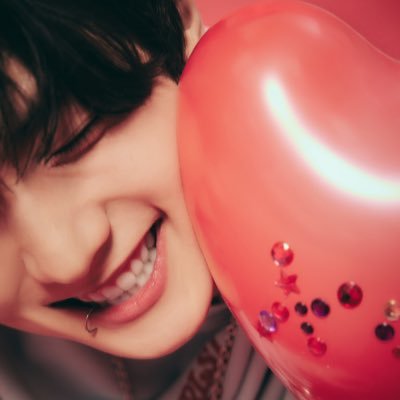 #HAN : 𝐓𝐡𝐚𝐭’𝐬 𝐫𝐢𝐠𝐡𝐭 𝐤𝐞𝐞𝐩 𝐦𝐮𝐫𝐦𝐮𝐫𝐢𝐧𝐠 𝐦𝐲 𝐚𝐧𝐬𝐰𝐞𝐫 𝐢𝐬 𝐚𝐥𝐰𝐚𝐲𝐬 𝐈 𝐆𝐎𝐓 𝐈𝐓, 𝐈 𝐆𝐎𝐓 𝐈𝐓