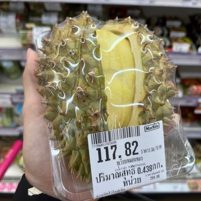 mhortontarot's profile picture. 