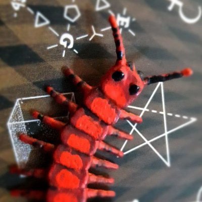 trioooops's profile picture. I like arthropods, art brut and béton brut.