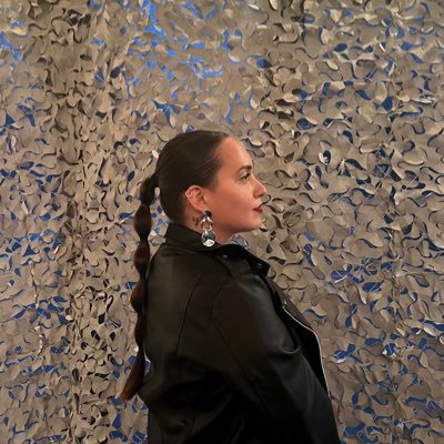 Luliscarsini's profile picture. 🌈