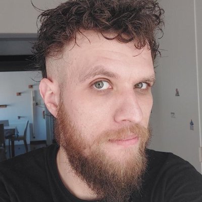 Toco guitarra, ando de skate, programo sitezinho e falo bobagem