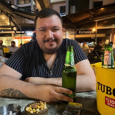 VuralGler16's profile picture. 