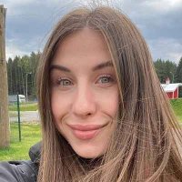 Deluxe girl (@glizzy39736) 's Twitter Profile