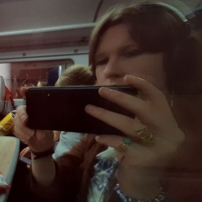 SilkTheSpy's profile picture. Anarchist/Scottish 
They/She
Gwynnthespy on blue sky
 https://t.co/Cym5PAuO9C