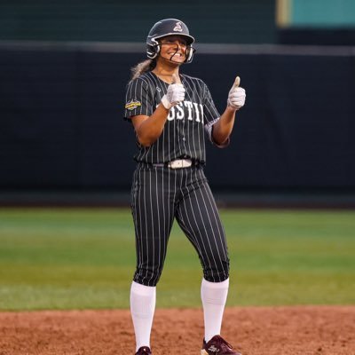 Jazmine_h77's profile picture. 