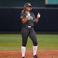 Jazmine H. (@jazmine_h77) 's Twitter Profile