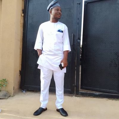 ADEBAYOOMUARAN's profile picture. PHARMACIST/ Arsenal/Data analyst(soon)😏😏oh sorry; a leader too😊 NFWG3CA7