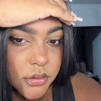 itsanikaas's profile picture. 🥴