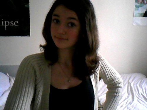 I'm a gleek and i will follow back as soon as I can :) #TeamFollowback