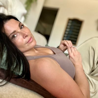 TheCBowman's profile picture. Always in FULL SEND mode! 🏔 Adventure Seeker 🌍 Travel Junkie. ☀️ Lover of sunshine 📷IG & TT: the_cbowman