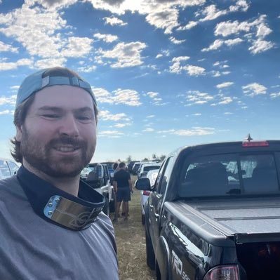 ShufordJake's profile picture. Sales by day, writer come the night.