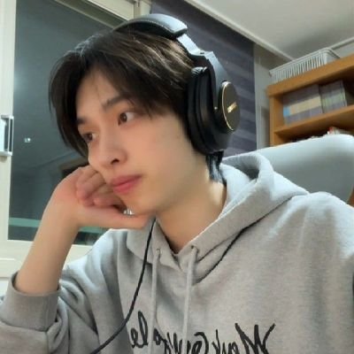 ㅡ 365247・° 귓가에 맴도는 멜로디  #지석