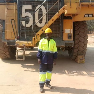 SinaniNkhata's profile picture. 