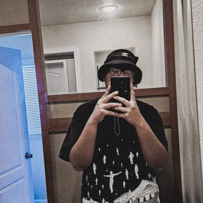 I make music. click the link and vibe with me