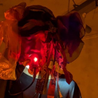 高円寺でOriental ForceというLive/Djバースを運営しています。自身では実験音楽を作り、現代の民族音楽を志しています。https://t.co/cxsHZeM9aX https://t.co/egzFEG2BkW