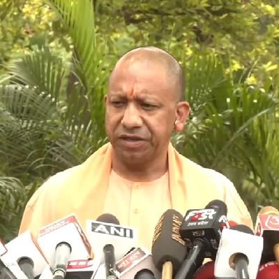 ✍️ना कलम बिकती है ना कलमकार बिकता है महंगाई के दौर में न कोई पत्रकार बिकता है लिखते लिखते हाथ लहू लुहान हो जाते हैं तब जाकर चंद पैसों में एक अखबार बिकता है।✍️