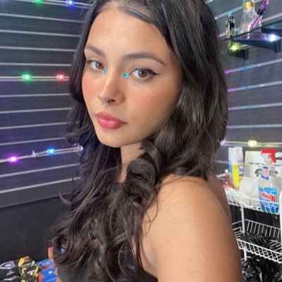 UrphoricRL's profile picture. Ball is life 💯