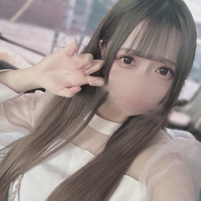 元某有名店ランカー🫧/現役J○🐰💞/会える屋さん🚗🛁/色白むちむちぼでぃ💭/童顔ロリ💍🤍/姫予約可能🧸🤍/サブ垢 ➽ @___yuyusabu