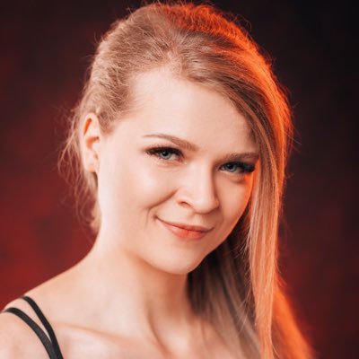 🎼 DJane / Producer | 🎥 Twitch Streamer | 💃 Booking: info@djanesintica.de