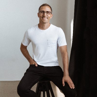 Web designer and frontend developer specialized in WordPress theme design and development. Internet marketer (mainly SEO) and founder of @colorlib