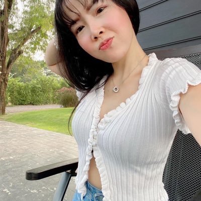 ทวิตหลัก 📞 ไม่เคยทักไปขอเงินใครนะคะ ✌️✌️#อยากโดนเด็กกิน 🤪