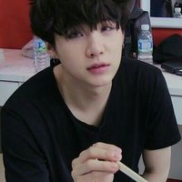 yoongi's boongi⁷ (@emperorminsuga) 's Twitter Profile