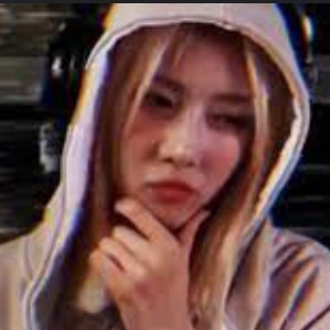 안녕하세요 :) 저 뭘 하는지 잘 모르겠어요 :)))
Hello :) I don't know what I'm doing :)))