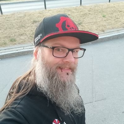 Swedish guy that loves Gears of war