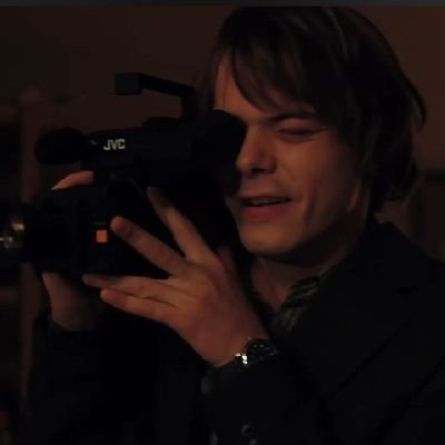 friendsdontlie4's profile picture. Stranger Things made me the person I am and I'm here to honor it 🙃