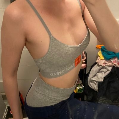 pussynez's profile picture. NSFW account, don’t follow this with your main account if you don’t like seeing me like porn on your main LMAO