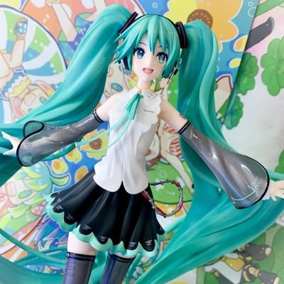 idk why I am on this app follow my instagram @ mikupansy