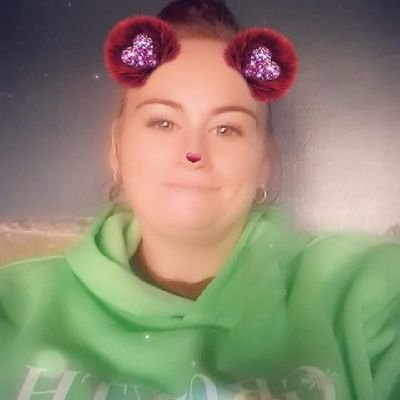 SandieMart78981's profile picture. 